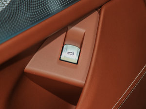 2018M760Li xDrive п؅^(q)