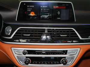 2018M760Li xDrive {L