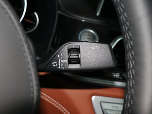 2018M760Li xDrive п؅^