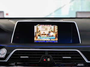 2018M760Li xDrive п؅^