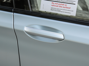 2018740Li xDrive 40؄e ^