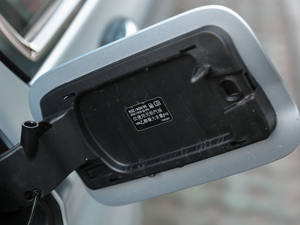 2018740Li xDrive 40؄e ^