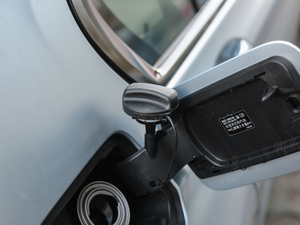 2018740Li xDrive 40؄e ^