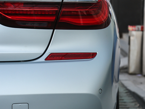 2018740Li xDrive 40؄e ^