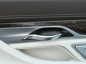 2018740Li xDrive 40؄e g