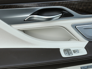 2018740Li xDrive 40؄e g