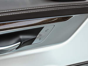 2018740Li xDrive 40؄e g