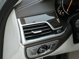 2018740Li xDrive 40؄e g