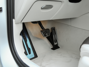 2018740Li xDrive 40؄e g