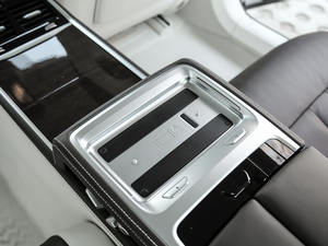 2018740Li xDrive 40؄e g