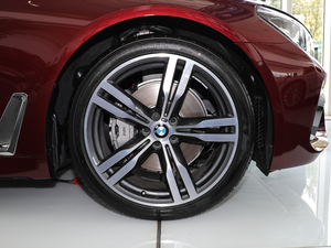 2018740Li xDrive  M\b ݆Ȧ