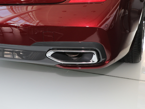 2018740Li xDrive  M\b ^