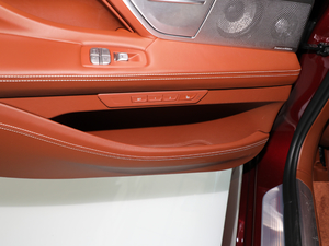 2018740Li xDrive  M\b g