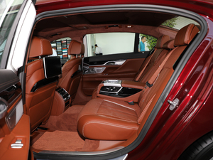 2018740Li xDrive  M\b ſg