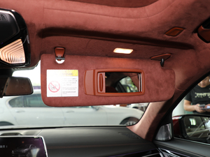 2018740Li xDrive  M\b g