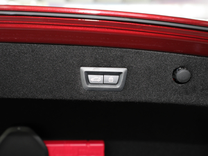 2018740Li xDrive  M\b g