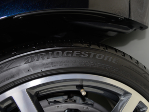 2018740Li xDrive  M\(yn)(dng)b ݆̥Ʒ