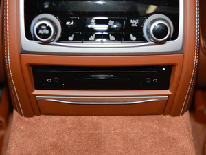 2018740Li xDrive  M\b g