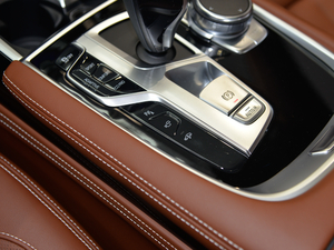 2018740Li xDrive  M\b п؅^