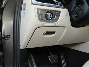 2018M760Li xDrive п؅^