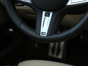 2018M760Li xDrive п؅^