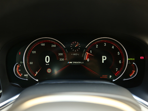 2018M760Li xDrive п؅^