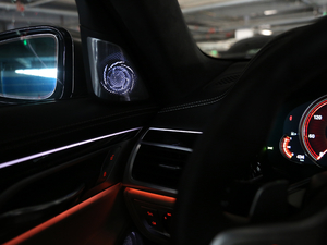 2018M760Li xDrive п؅^