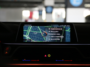 2018M760Li xDrive п؅^(q)