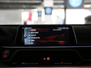 2018M760Li xDrive п؅^(q)