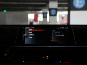 2018M760Li xDrive п؅^