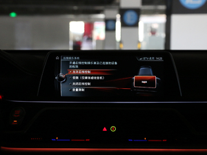 2018M760Li xDrive п؅^