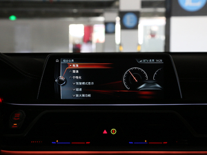 2018M760Li xDrive п؅^