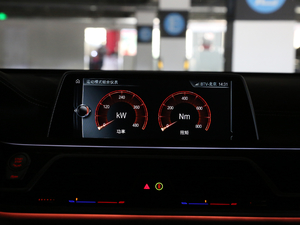 2018M760Li xDrive п؅^