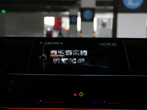 2018M760Li xDrive п؅^