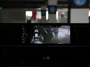 2018M760Li xDrive п؅^