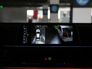 2018M760Li xDrive п؅^