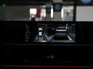 2018M760Li xDrive п؅^