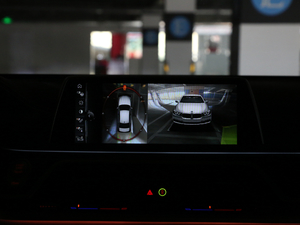 2018M760Li xDrive п؅^