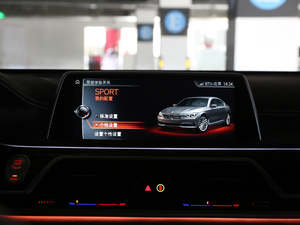 2018M760Li xDrive п؅^