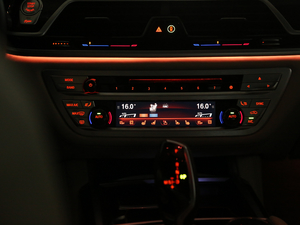 2018M760Li xDrive п؅^