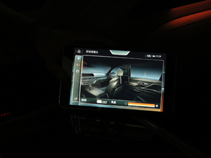 2018M760Li xDrive п؅^