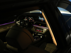 2018M760Li xDrive п؅^