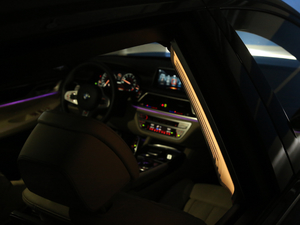 2018M760Li xDrive п؅^