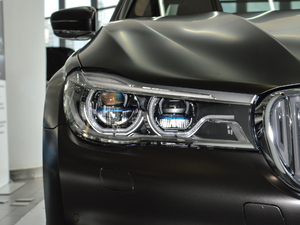 2018740Li xDrive  ׿Խb ^