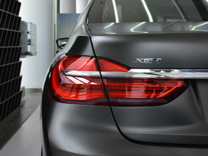 2018740Li xDrive  ׿Խb ^