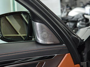 2018740Li xDrive  ׿Խb g