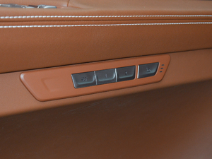 2018740Li xDrive  ׿Խb g