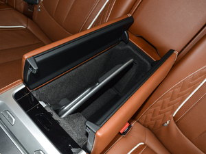 2018740Li xDrive  ׿Խb g