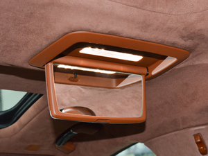 2018740Li xDrive  ׿Խb g