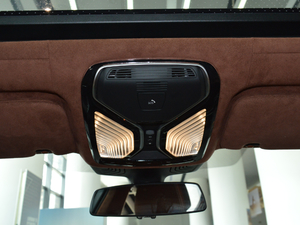 2018740Li xDrive  ׿Խb g